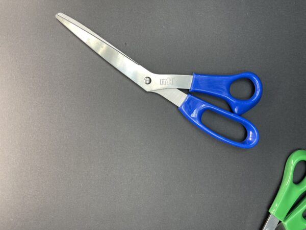 8 1/2” Scissors with Plastic Handle - Image 4