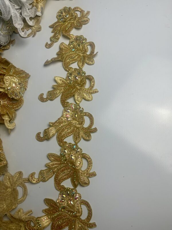 3D Floral Embroidery Appliqué Trim – 1 Meter - Image 3