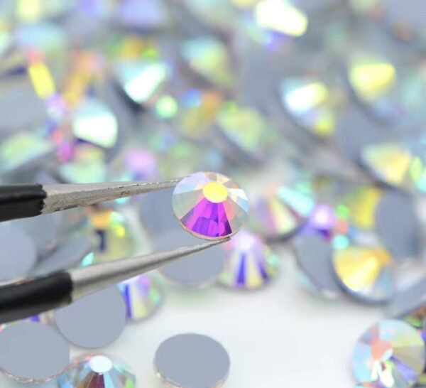 Hot-Fix Rhinestones SS10 – 2.8mm  (500g Bulk Pack) - Image 2